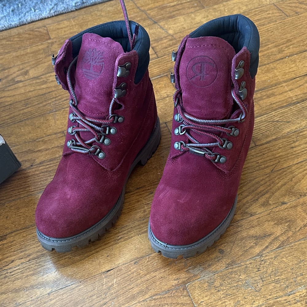 Timberland Men's Burgundy Suede Boots